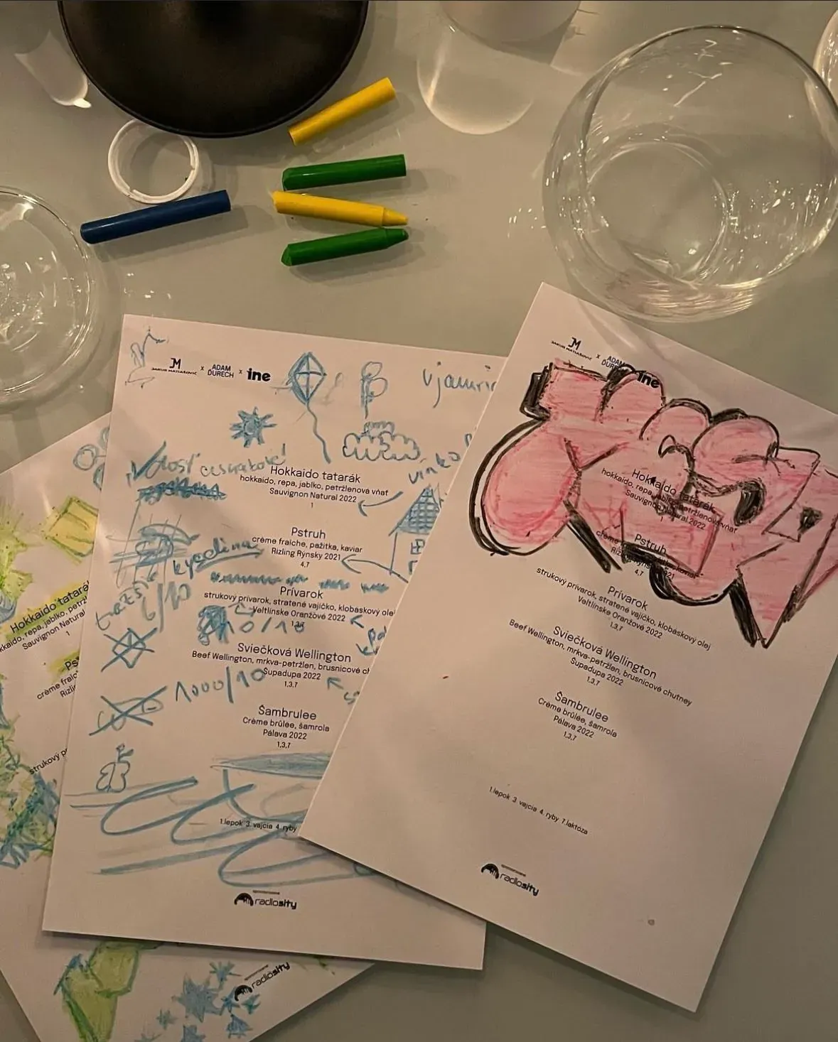 Detail servírovania